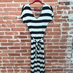 Navy + off white maxi T-shirt dress